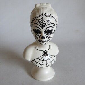 NEW 5.5" DAY OF THE DEAD SPIDER WEB BUST UPCYCLED GOTHIC HALLOWEEN FIGURE